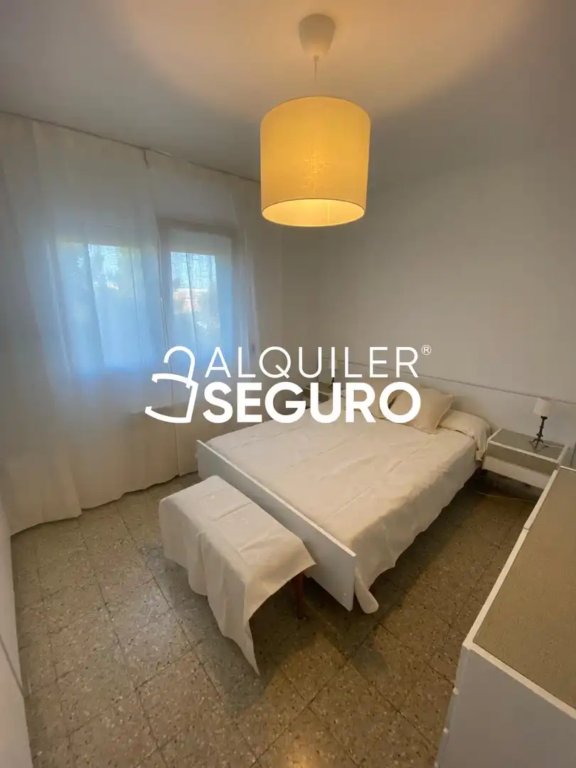 Habitación de Piso de alquiler en Guadalajara con Calefacción, Terraza y Amueblado