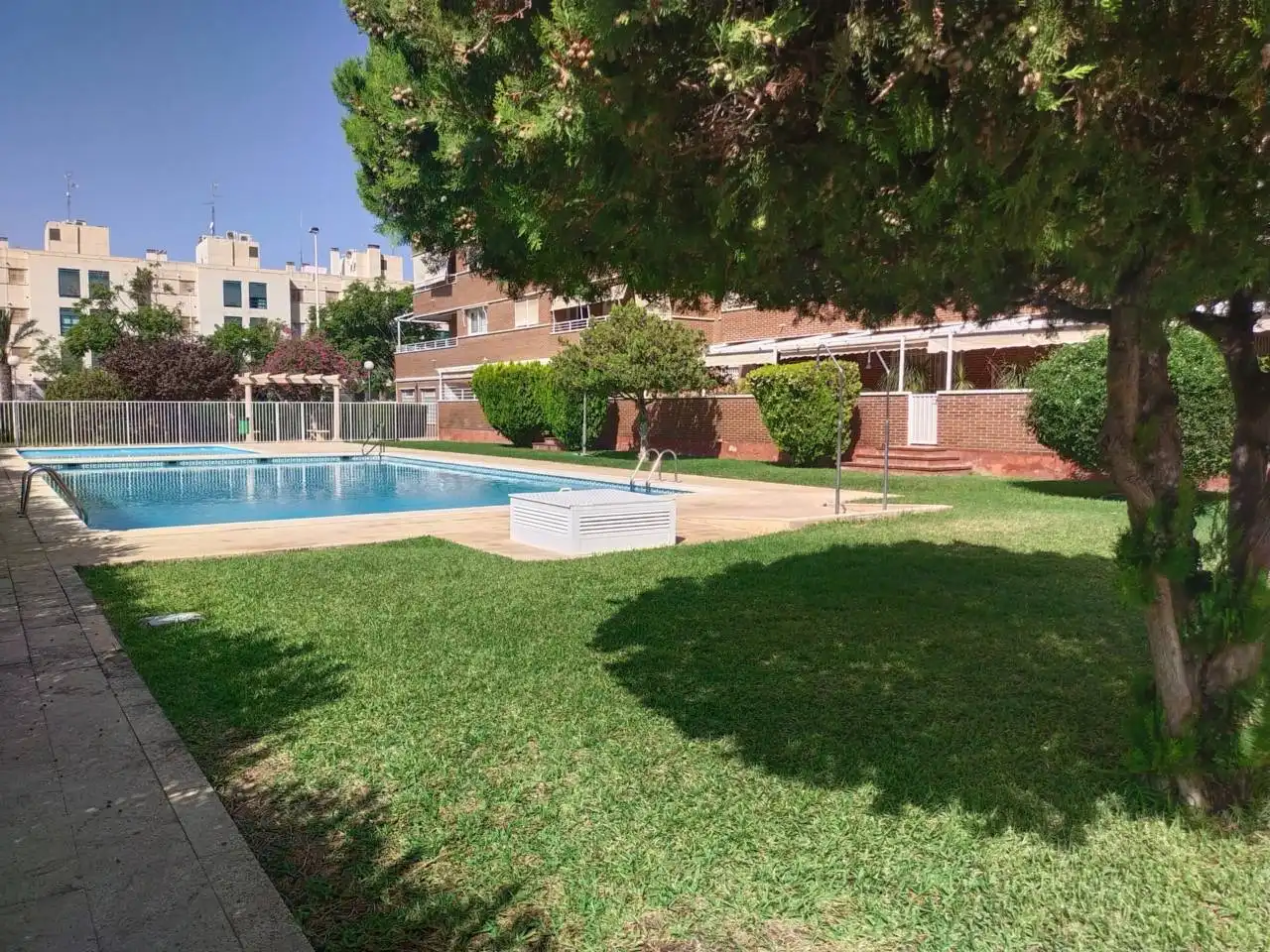 Bungalow mit Pool zum Verkauf in Calle Pediatra Don Andrés Bru Ibarra, imagen 2