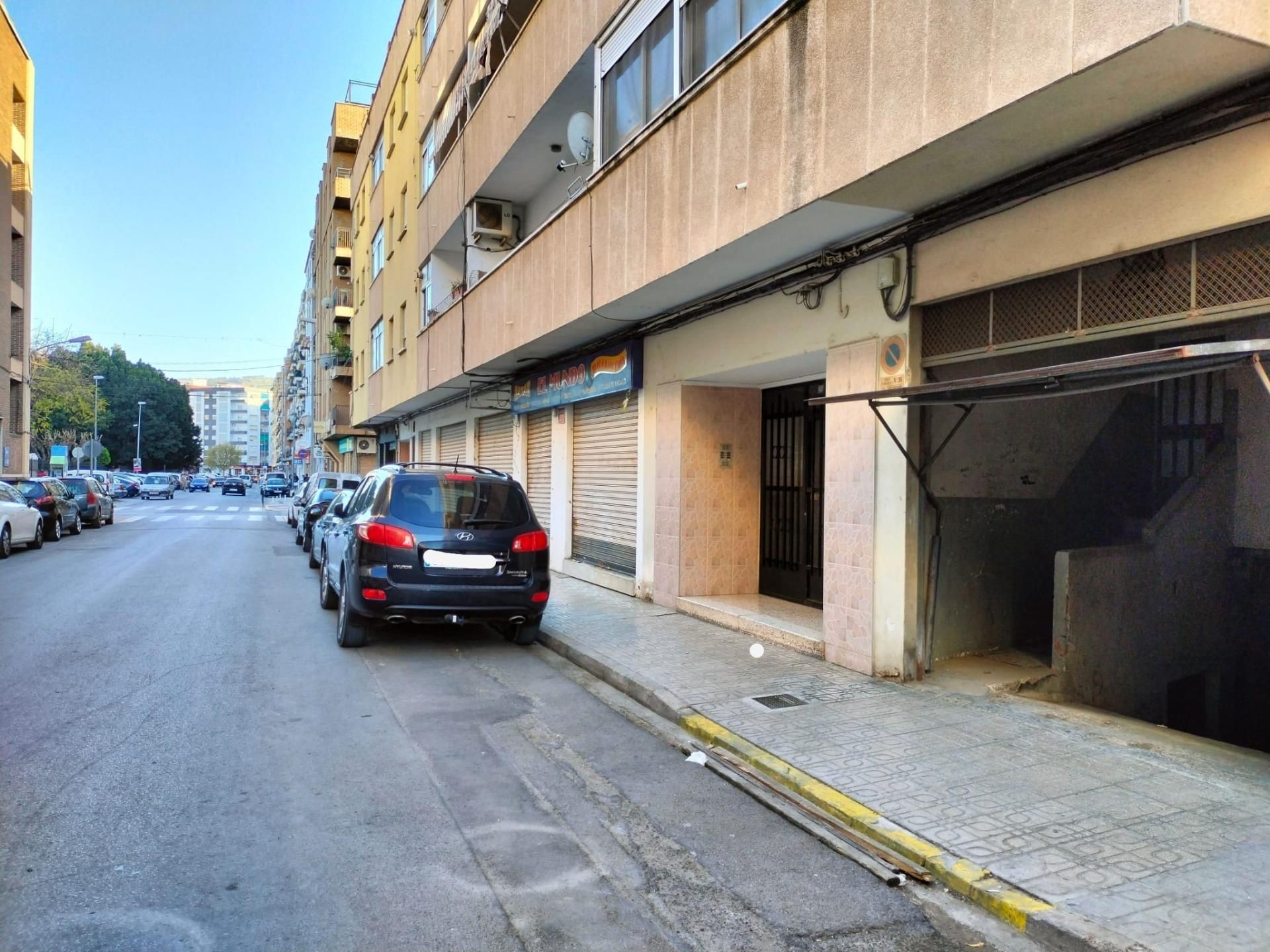 Exterior view of Garage for sale in Canals