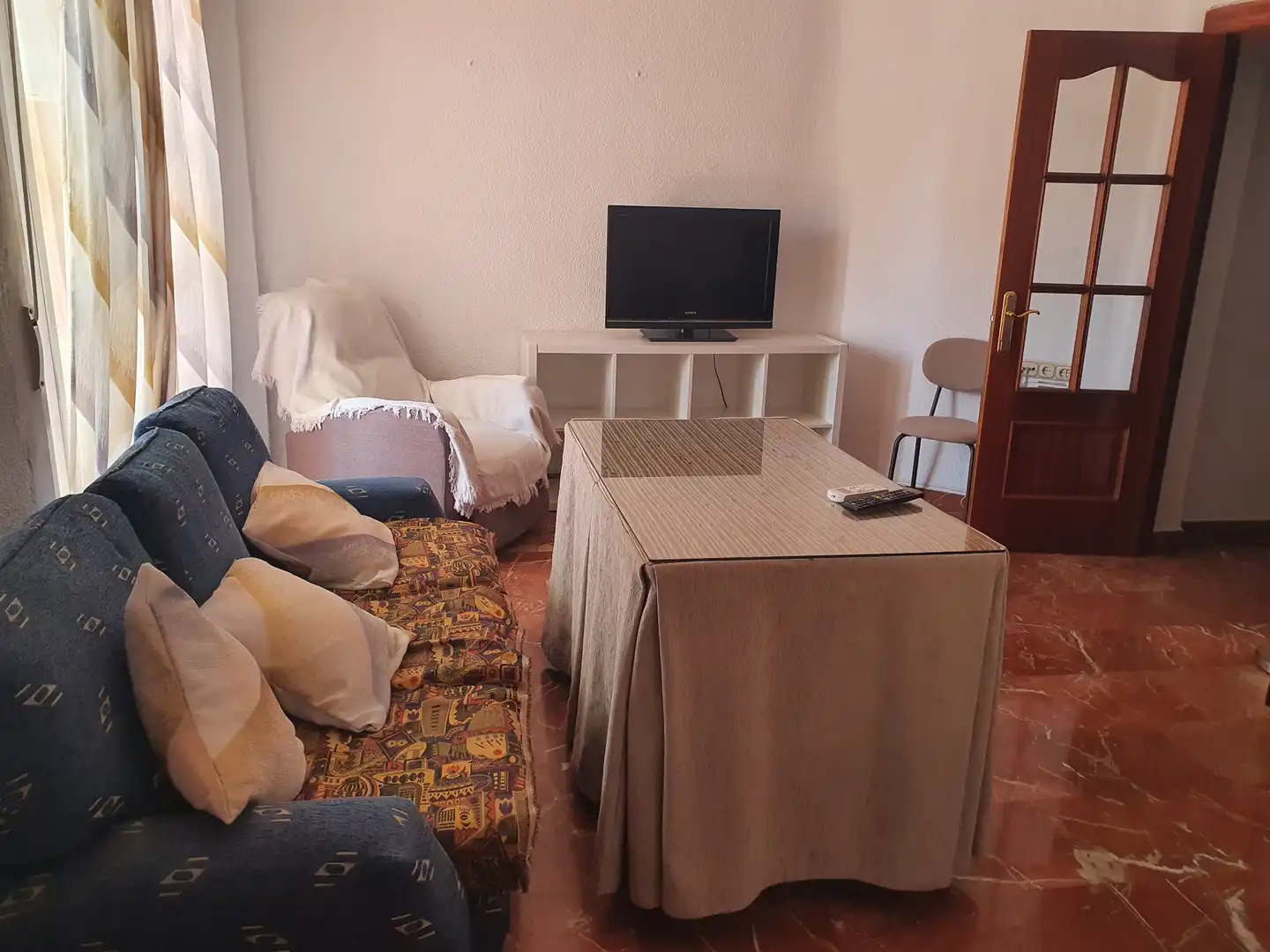 Sala d'estar de Àtic de lloguer en Granada amb Aire condicionat, Terrassa i Moblat