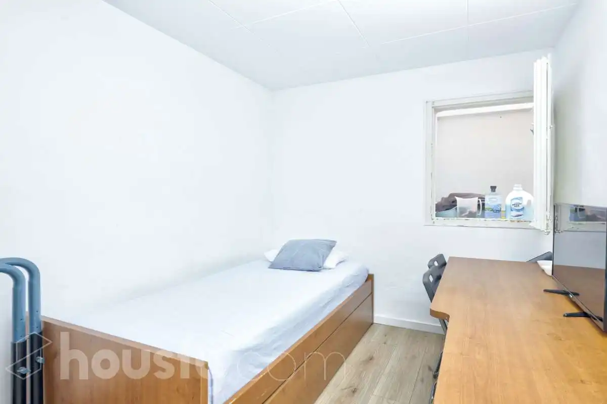 Habitación de Piso en venta en Barcelona con Parquet