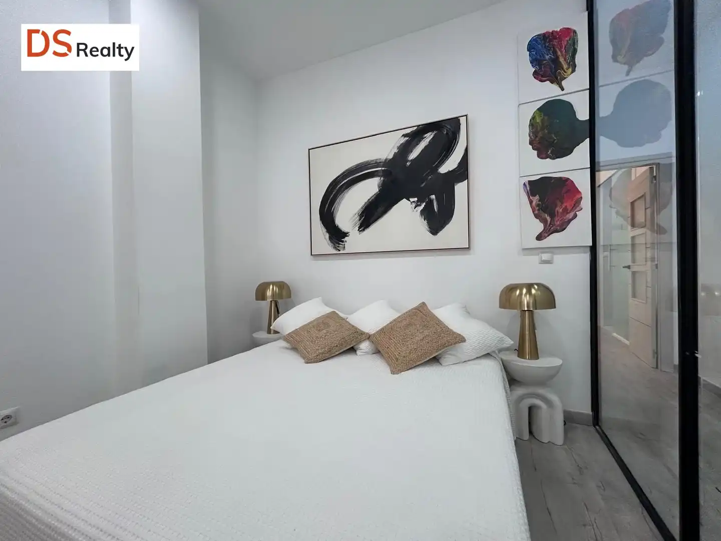 Ground floor with lift for sale in Calle ARTISTAS, imagen 14