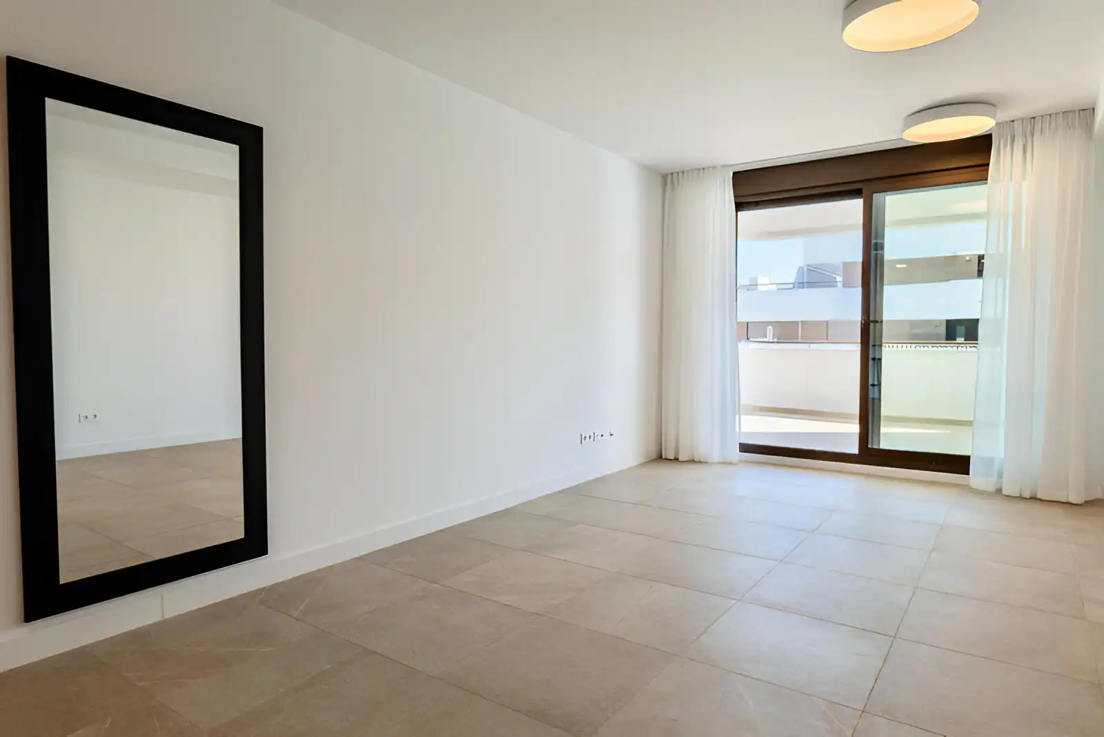 Apartamento con piscina en venta en Estepona Pueblo, imagen 12
