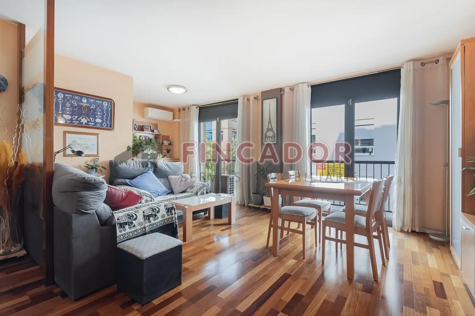 Piso con terraza en venta en Passatge de Carbonell