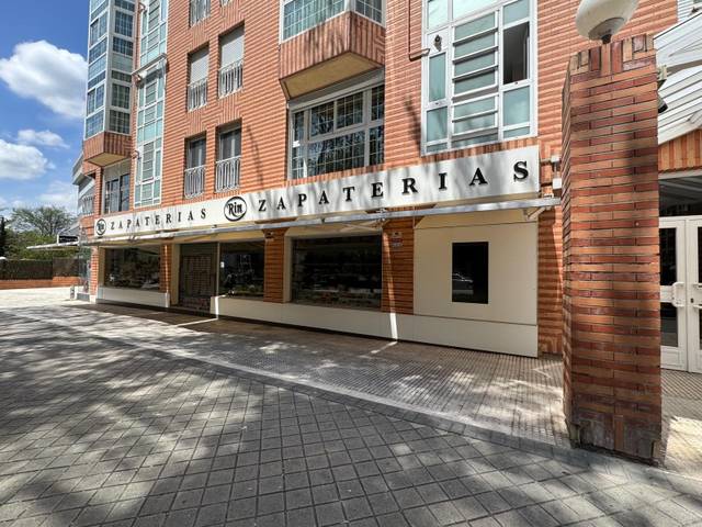Local comercial en Venta en Paseo de las Acacias en Acacias