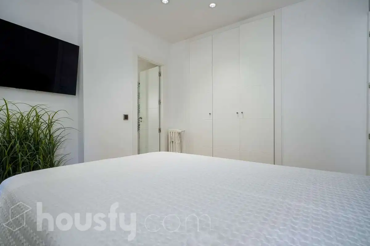 Bedroom of Duplexes for sale in Madrid  with Air Conditioner, Heating and Storage room