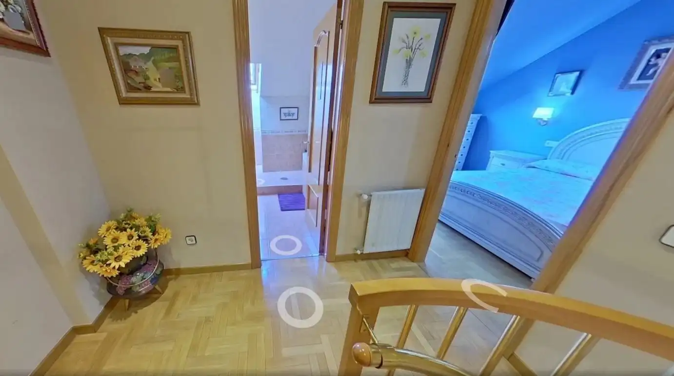 Dúplex en venta en Oviedo  con Calefacción, Parquet y Terraza