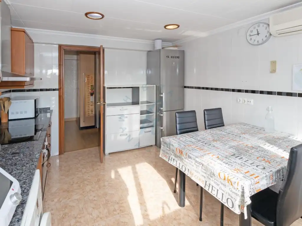 Küche von Wohnung zum Verkauf in Valencia