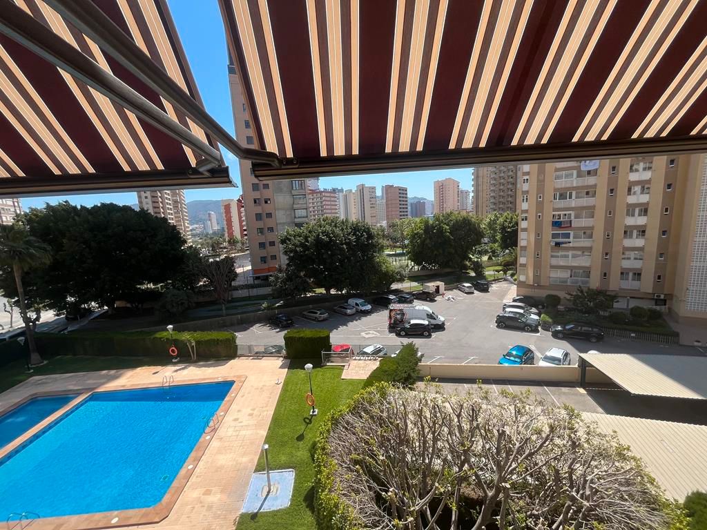 Vista exterior de Apartamento en venta en Benidorm con Aire acondicionado, Calefacción y Terraza