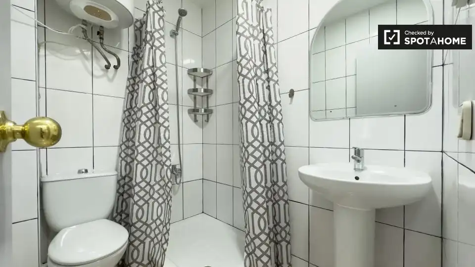 Room in Sant Pere, Sta. Caterina i la Ribera