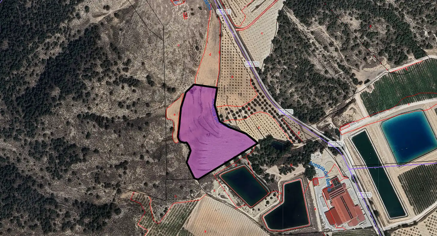 Lands and plots for sale in Mula
