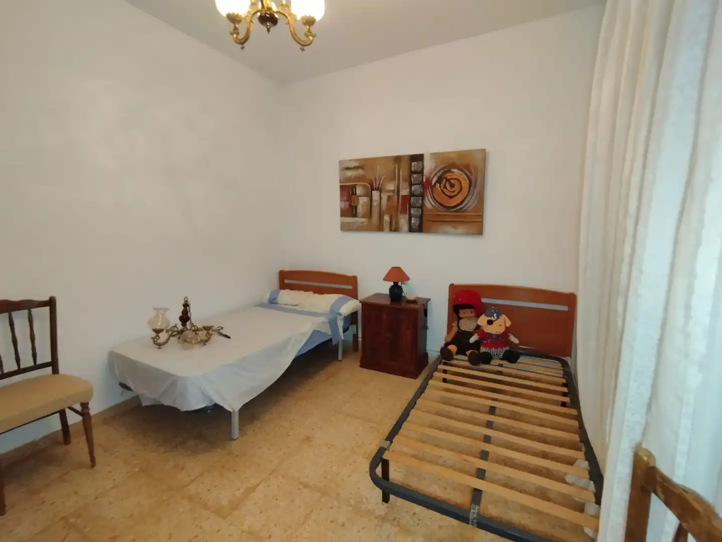 Dormitori de Finca rústica en venda en Tomelloso amb Aire condicionat, Jardí privat i Piscina