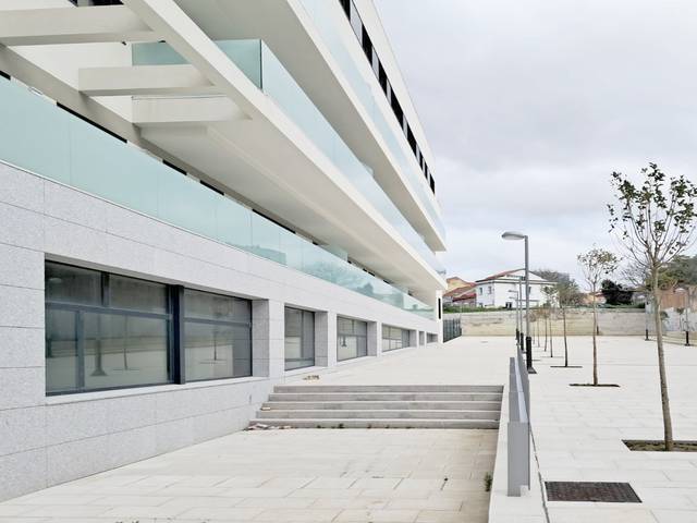 Local comercial en Venta en Rúa Vázquez Varela en Plaza España - Corte Inglés