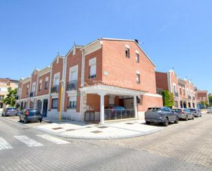 Exterior view of Single-family semi-detached for sale in Arroyo de la Encomienda  with Heating and Terrace