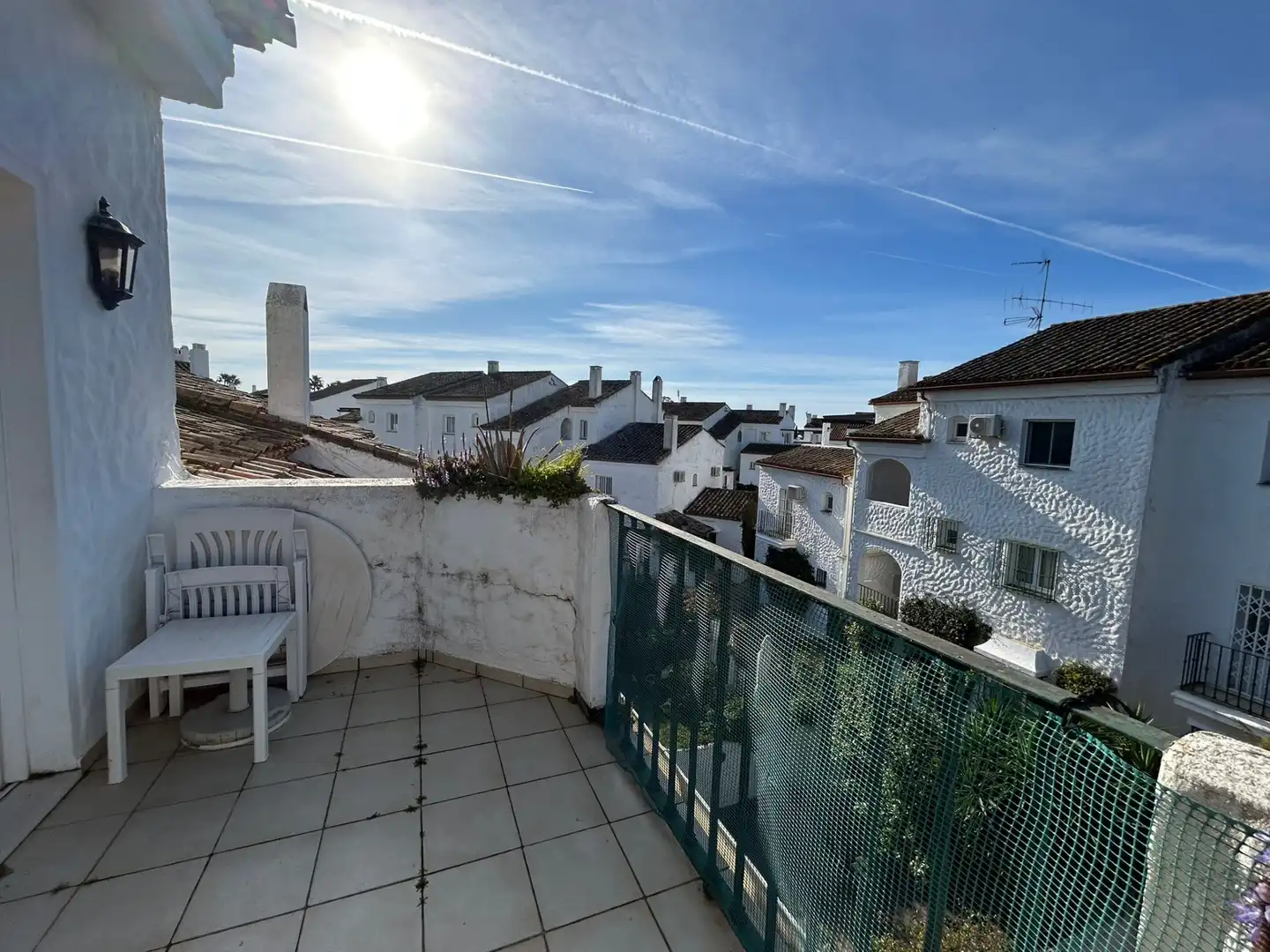 Vista exterior de Estudio de alquiler en Estepona con Aire acondicionado, Terraza y Amueblado
