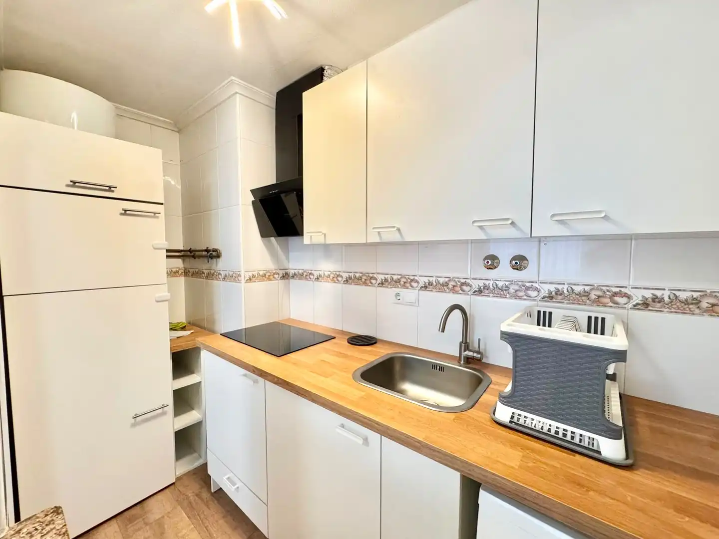 Cocina de Planta baja de alquiler en Torrevieja con Aire acondicionado, Piscina y Amueblado