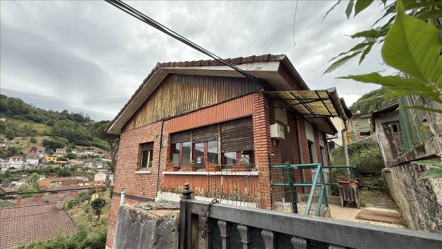 Casa-chalet en Venta en Requejo - Rozaes - Oñón