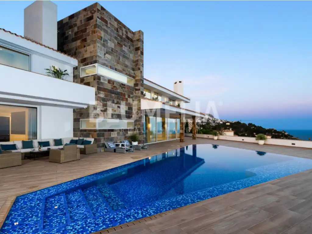 Houses for sale in Altea la Vella
