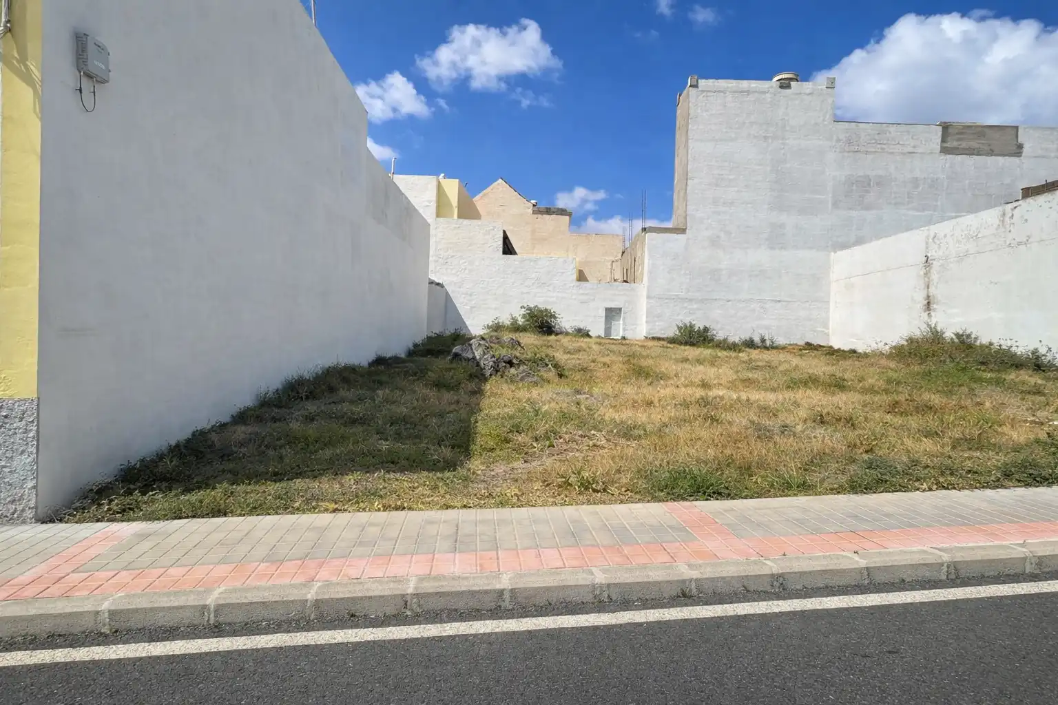 Lands and plots for sale in GORDILLO