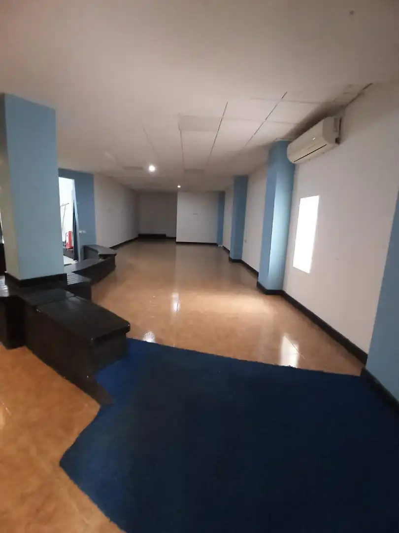 Local comercial en venda a Casco Urbano, imagen 3