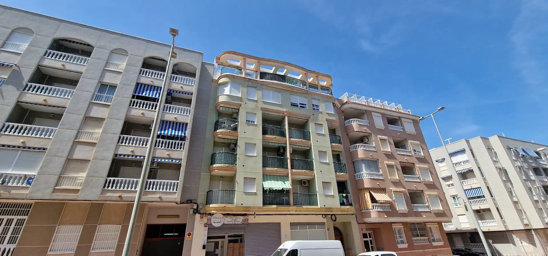 Vista exterior de Apartament de lloguer en Guardamar del Segura amb Aire condicionat, Calefacció i Moblat