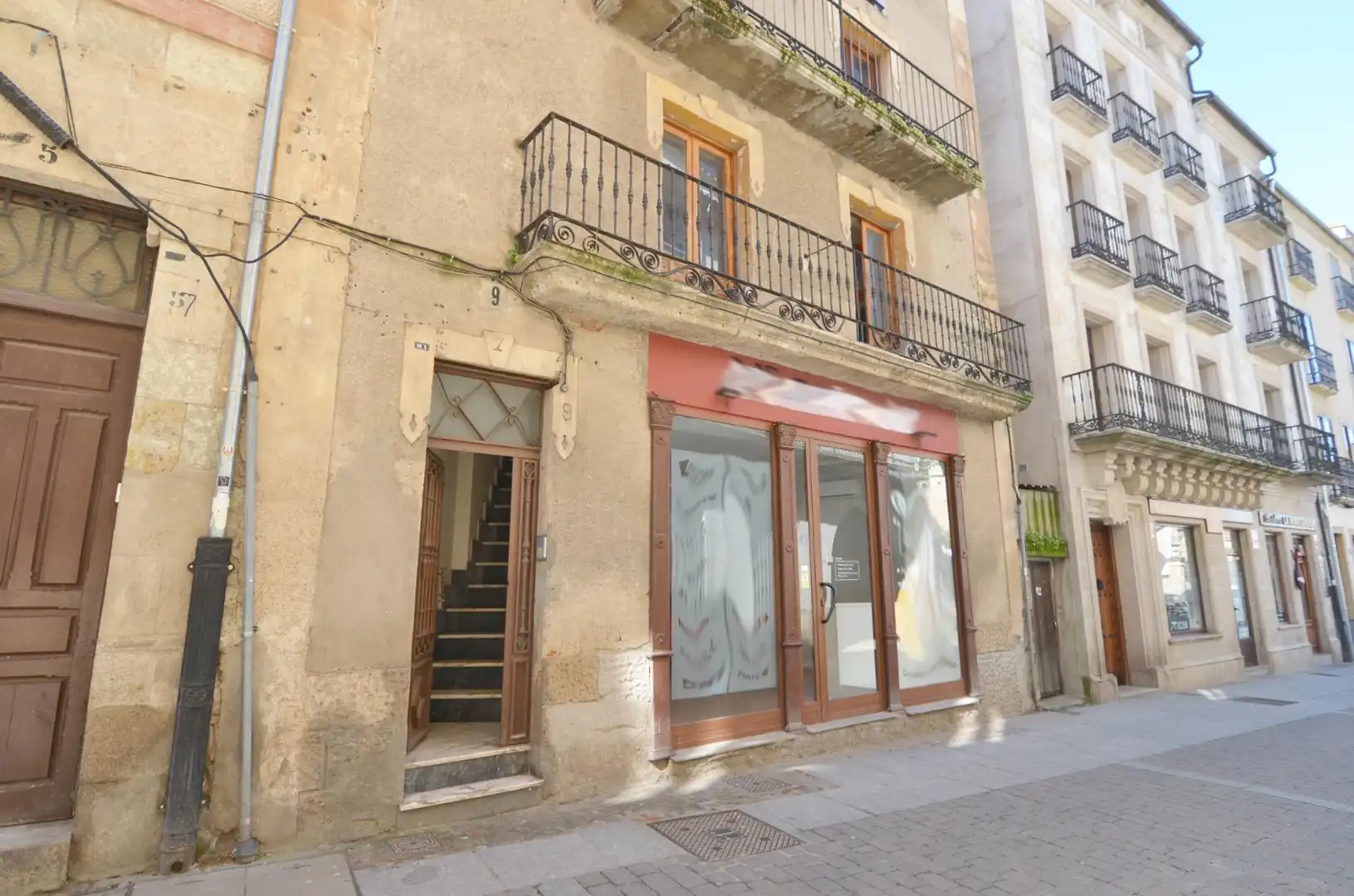 Außenansicht von Gebäude zum Verkauf in Ciudad Rodrigo