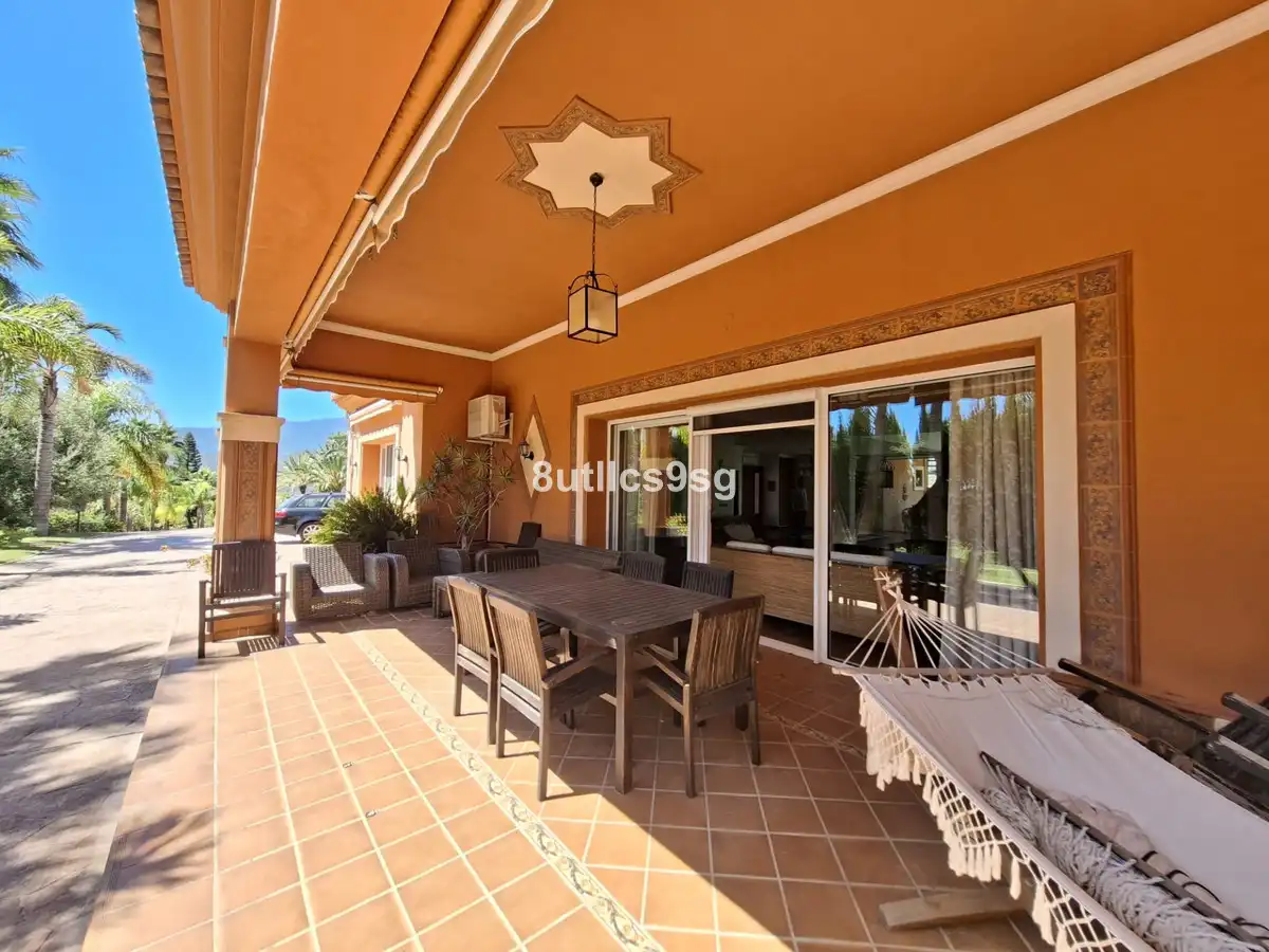Terraza de Finca rústica en venta en Istán, Málaga