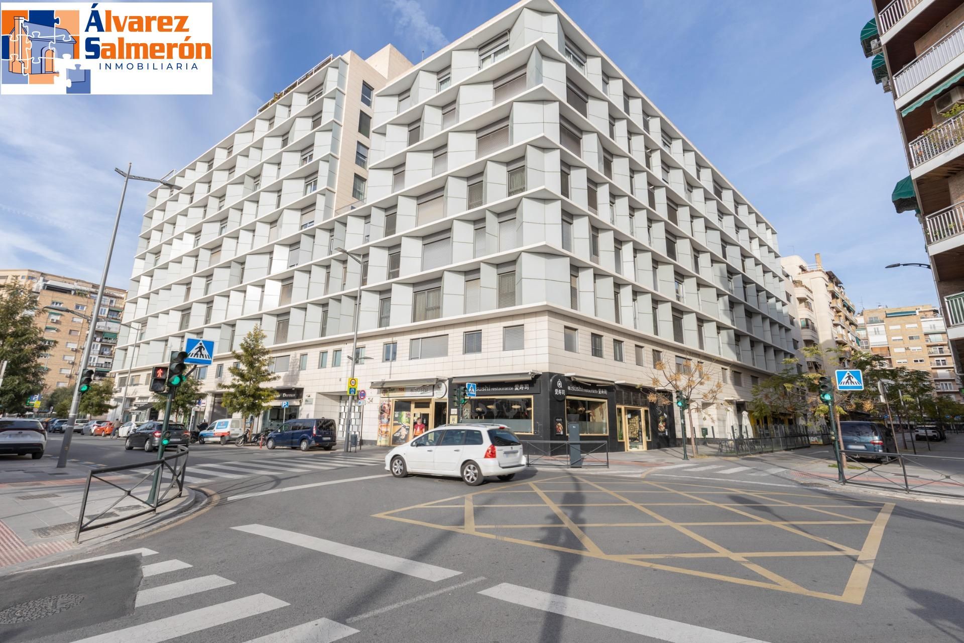 Exterior view of Flat for sale in  Granada Capital  with Air Conditioner, Heating and Parquet flooring