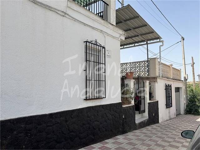 Casa adosada en Venta en Alcalá la Real