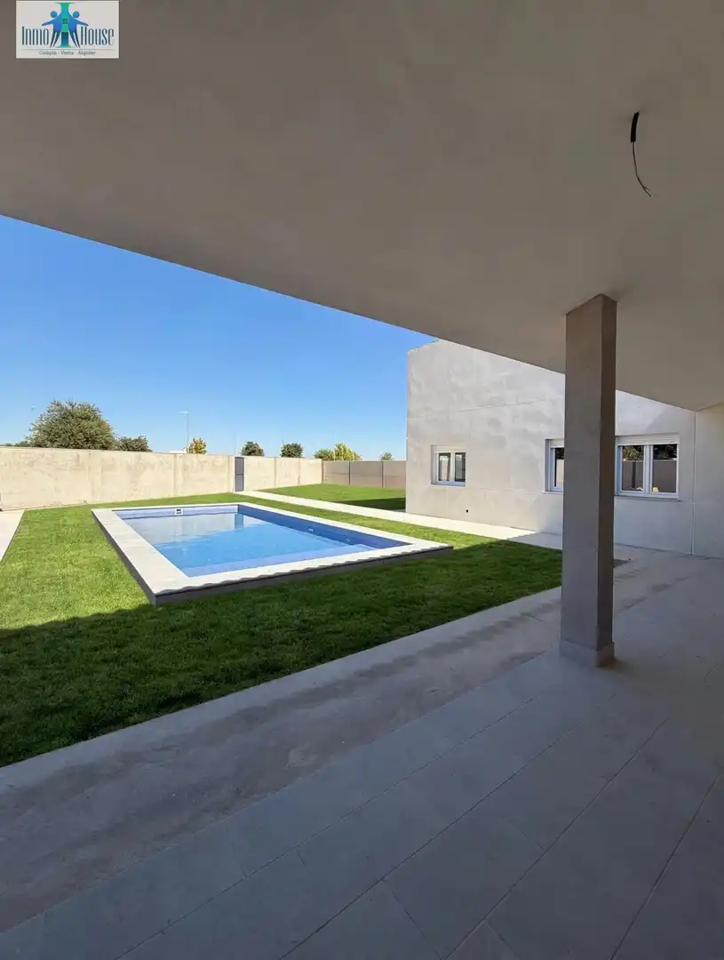 Villa mit Garten zum Verkauf in Pedanías - Extrarradio