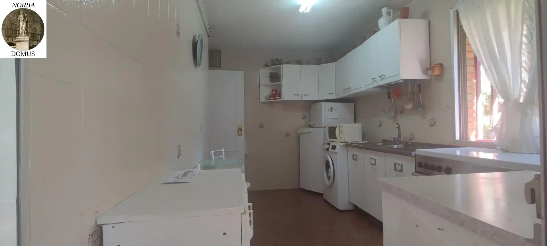 Cocina de Planta baja en venta en Cáceres con Jardín privado, Terraza y Amueblado