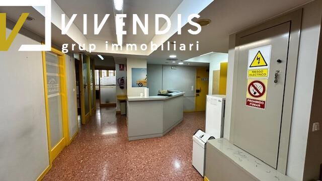 Office for sale in  Lleida Capital  with Air Conditioner and Heating