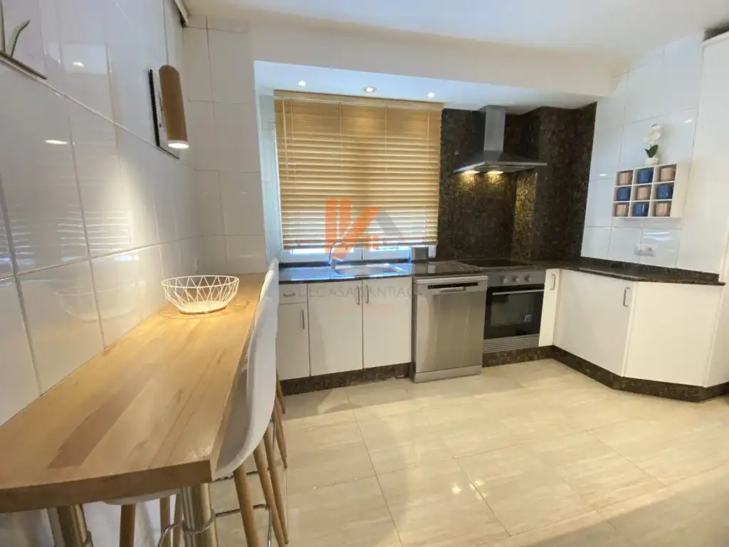 Flat for rent in Rua Santiago Del Estero (De), 7, Ensanche - Sar