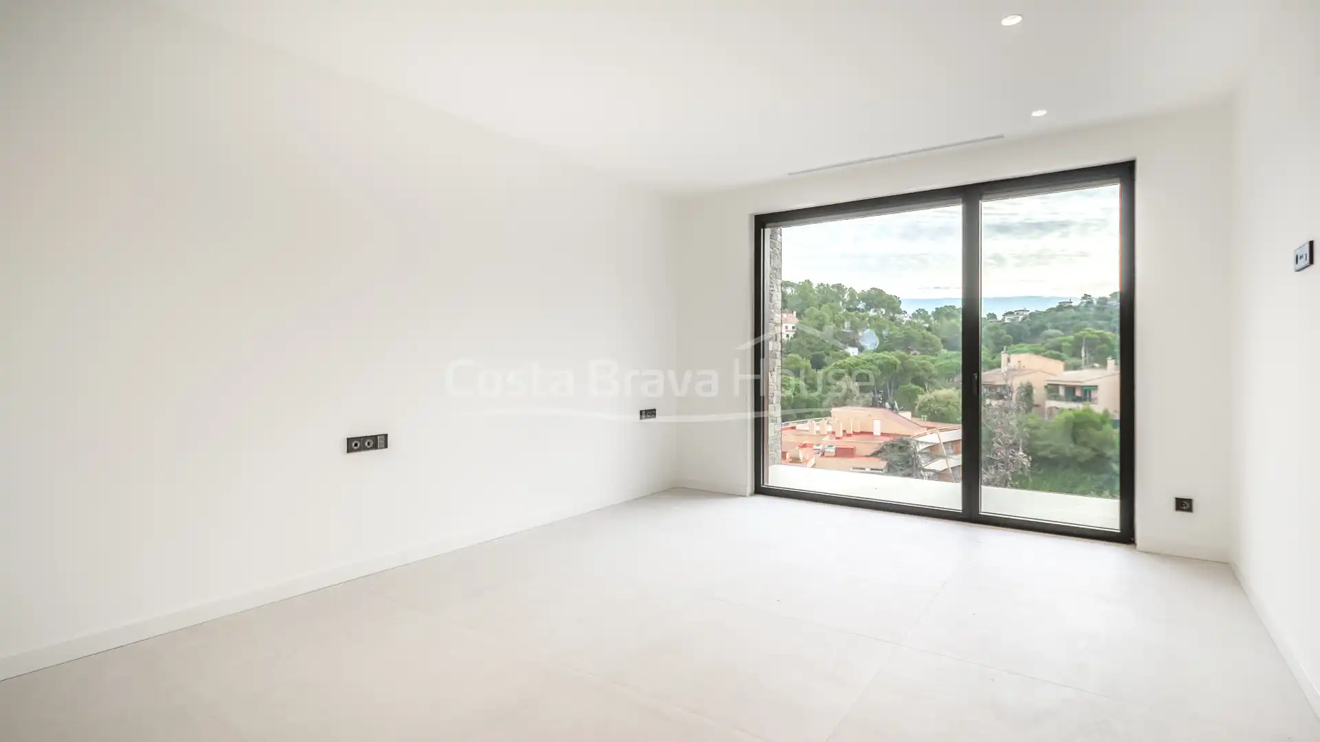 Living room of Houses for sale in Begur  with Air Conditioner, Heating and Private garden