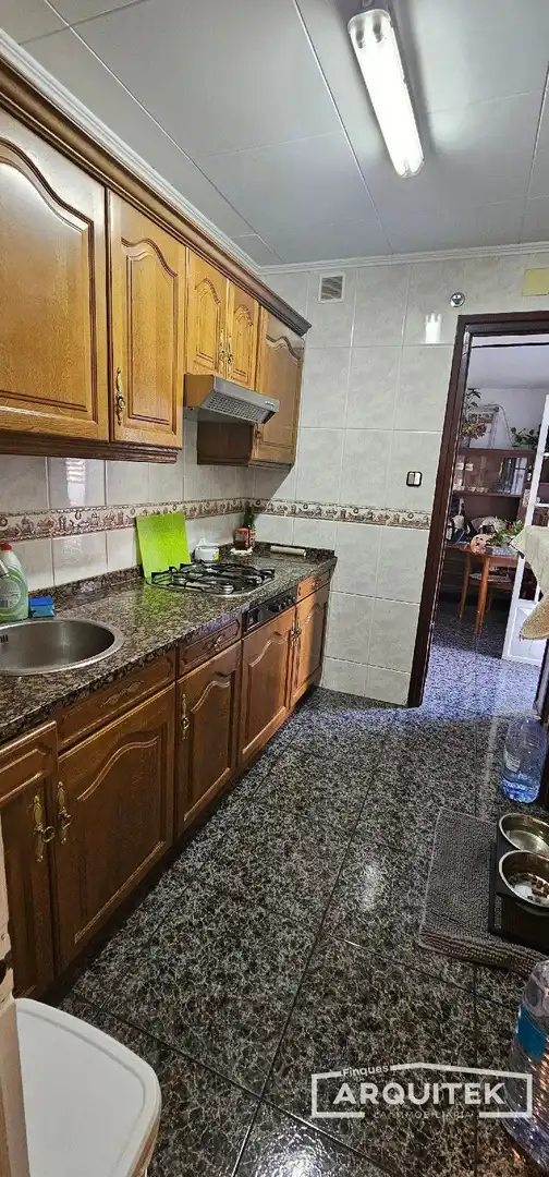 Cuina de Casa o xalet en venda en Lleida amb Aire condicionat, Calefacció i Terrassa
