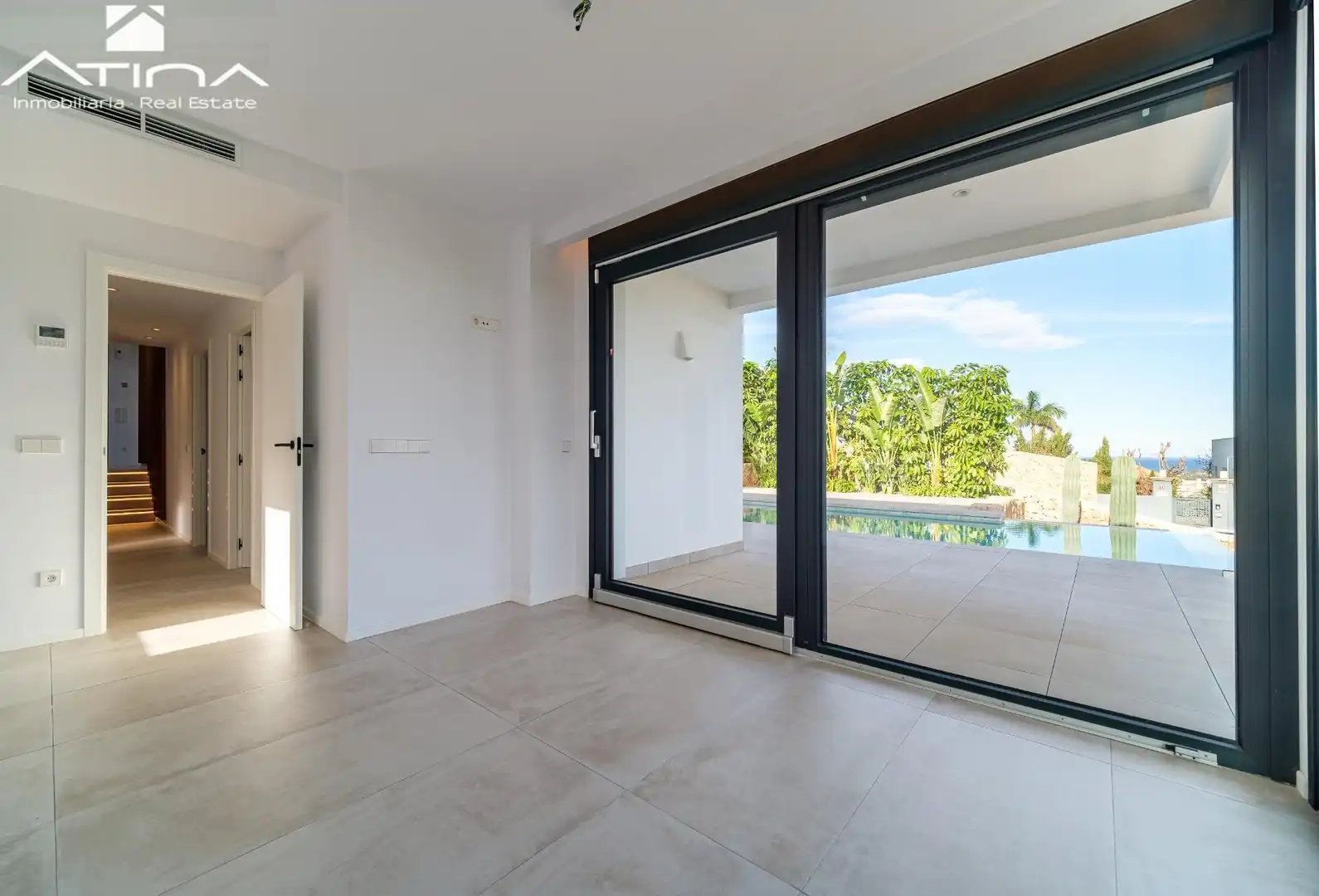 Houses for sale in Dénia  with Air Conditioner, Terrace and Storage room