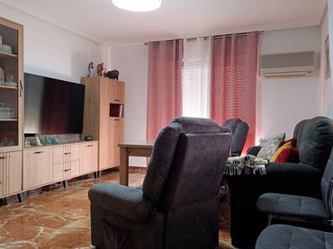 Adosado con balcón en venta en Calle Levante