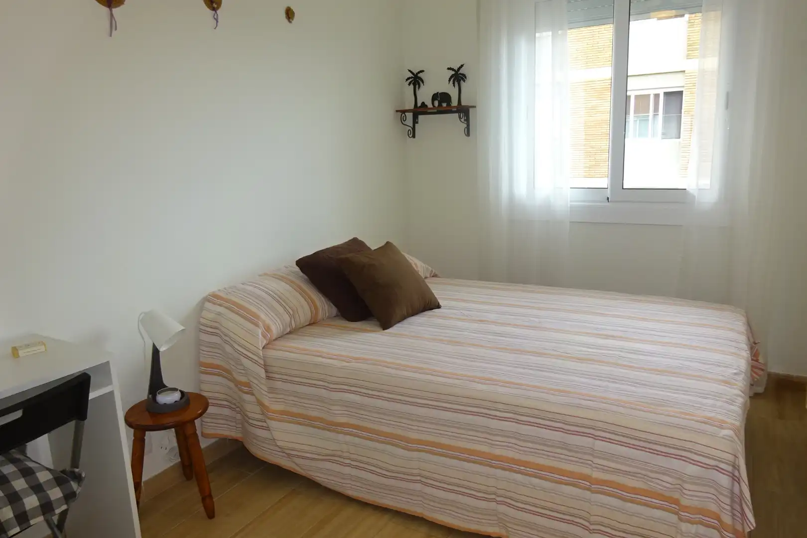 Flat for rent in Carrer de Bordeus, Barri de les Corts