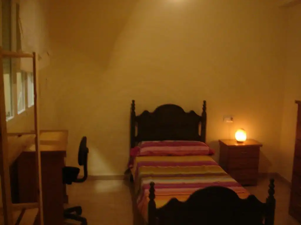 Schlafzimmer von Wohnung zur Miete in Granada mit Heizung, Terrasse und Möbliert