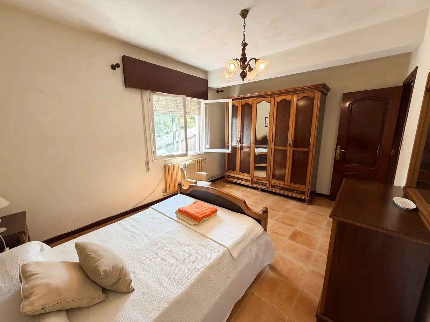 Bedroom of Houses for sale in Rianxo  with Heating, Private garden and Furnished