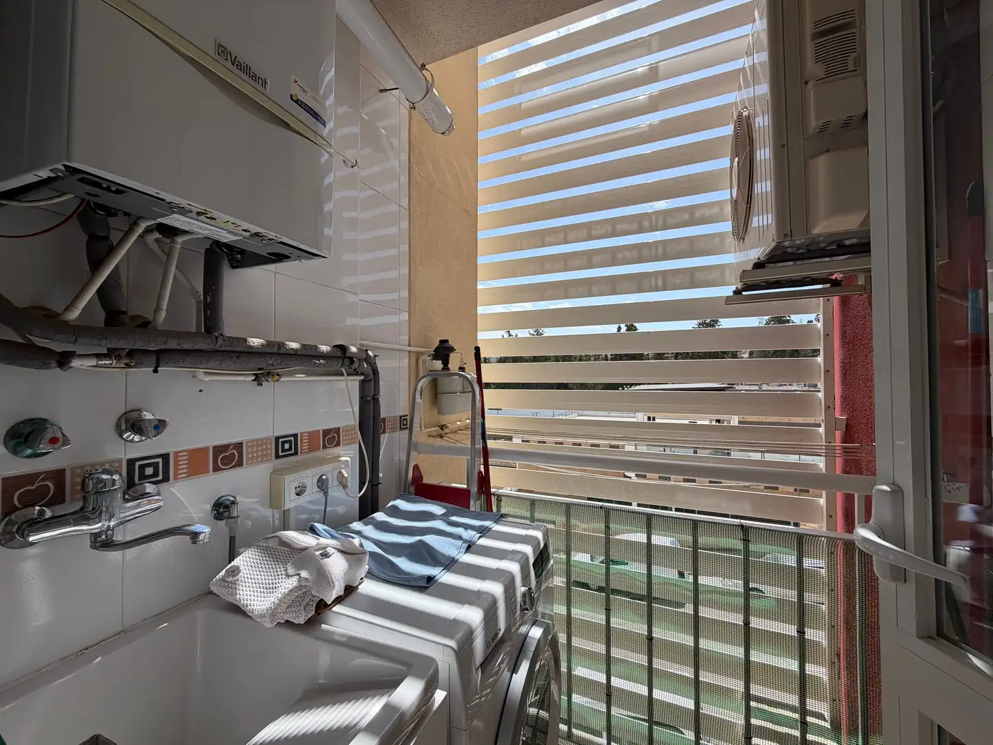 Flat with terrace for sale in Calle  Amparito Aguilar, imagen 24