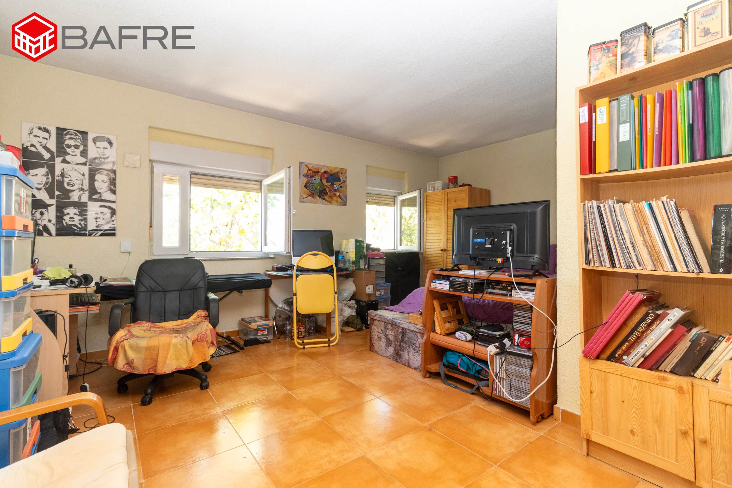 Living room of Flat for sale in  Madrid Capital  with Heating and Storage room