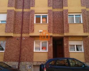 Vista exterior de Casa adosada en venda en San Andrés del Rabanedo amb Terrassa