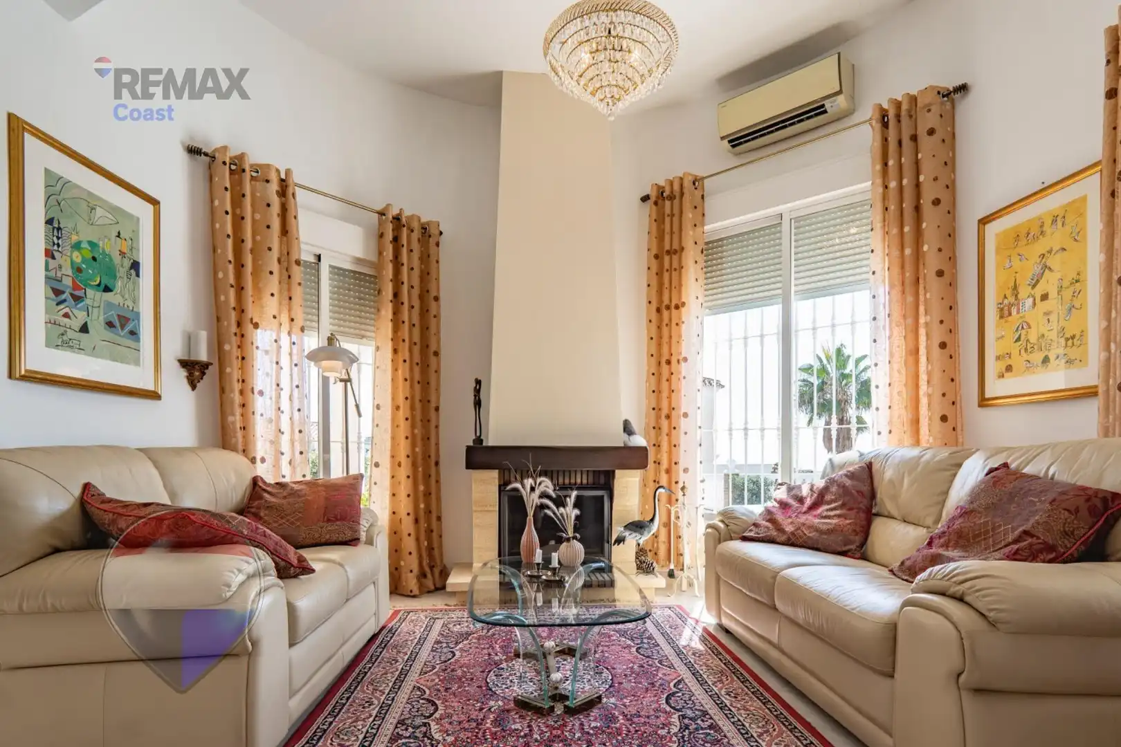 Sala d'estar de Casa o xalet en venda en Benajarafe