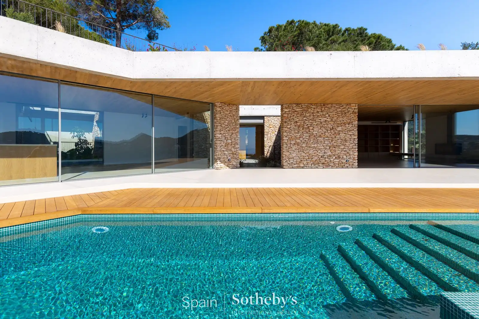 Casa amb piscina en venda a Carrer Bellesguard, imagen 4