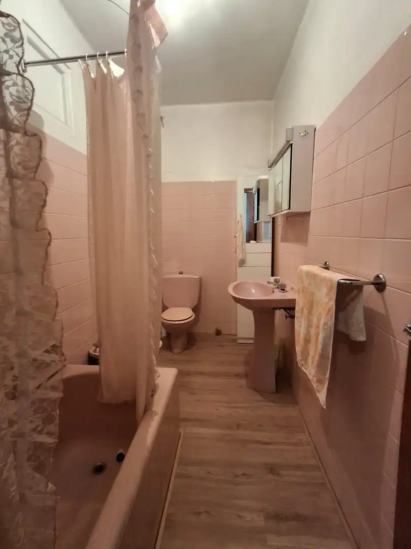 Bany de Casa o xalet en venda en Camponaraya amb Calefacció, Traster i Moblat