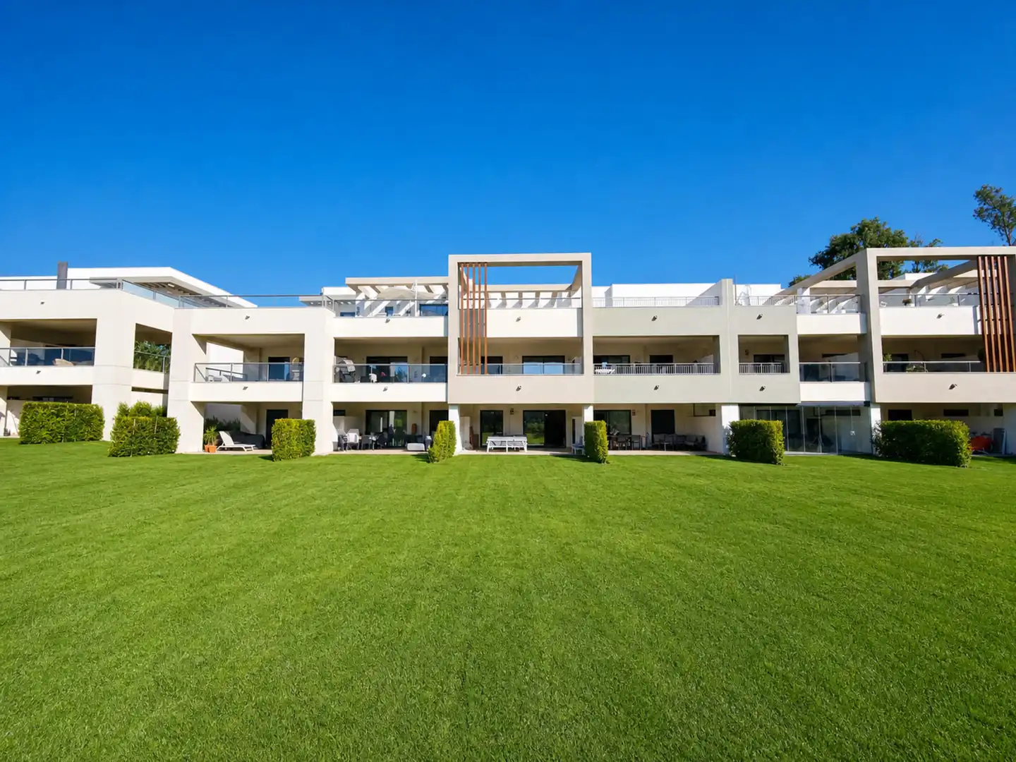 Vista exterior de Planta baja en venta en Casares con Aire acondicionado, Jardín privado y Terraza