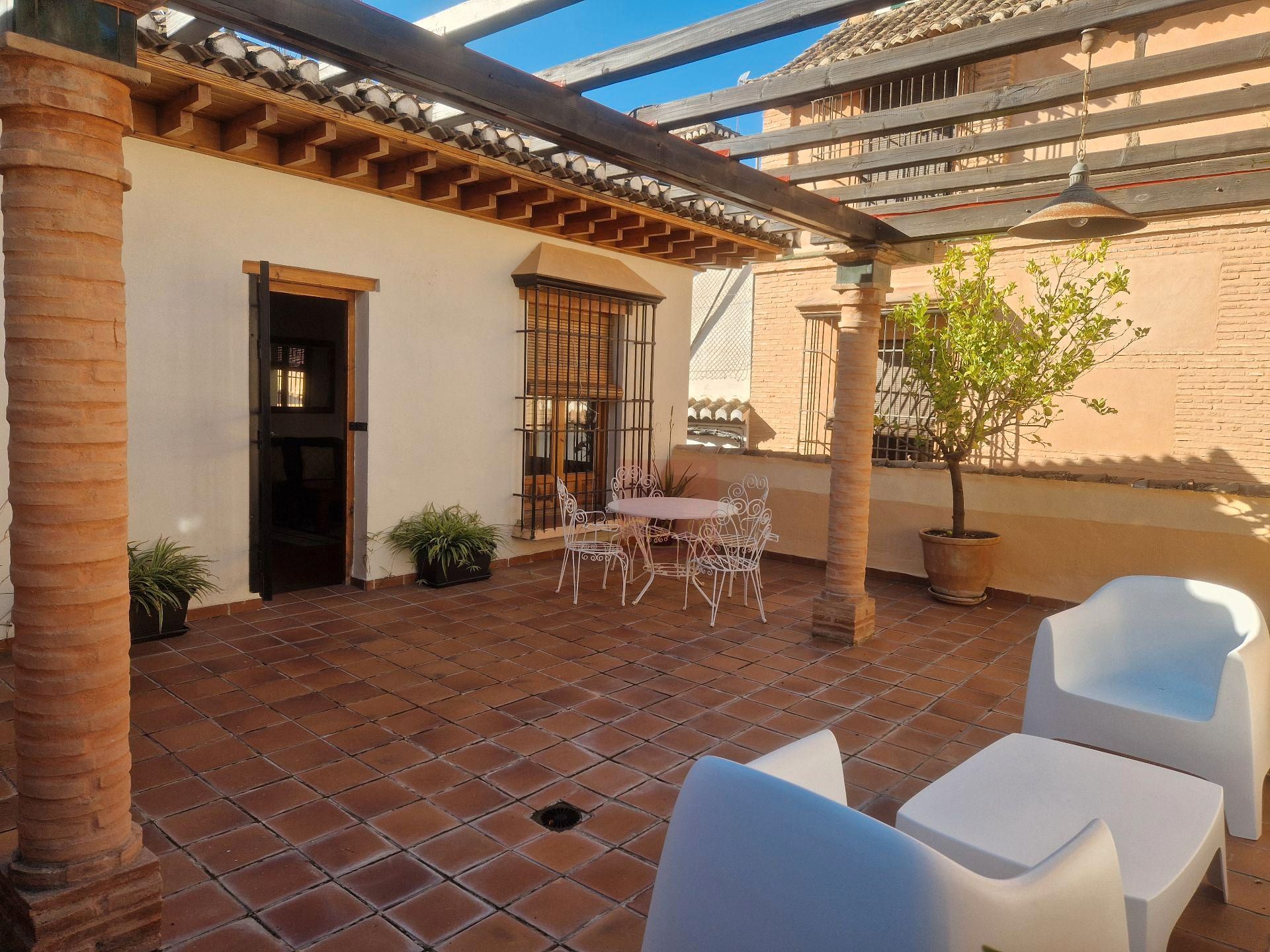 Terrace of Attic to rent in  Granada Capital  with Air Conditioner, Heating and Terrace
