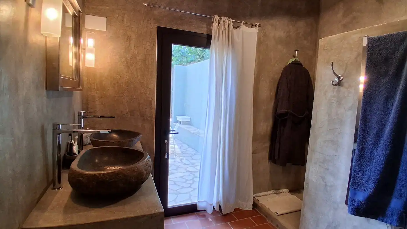Bathroom of Houses for sale in Pratdip  with Air Conditioner, Heating and Private garden