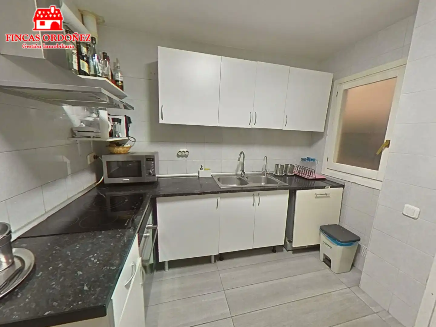 Cocina de Piso en venta en Sant Andreu de la Barca con Aire acondicionado, Calefacción y Terraza